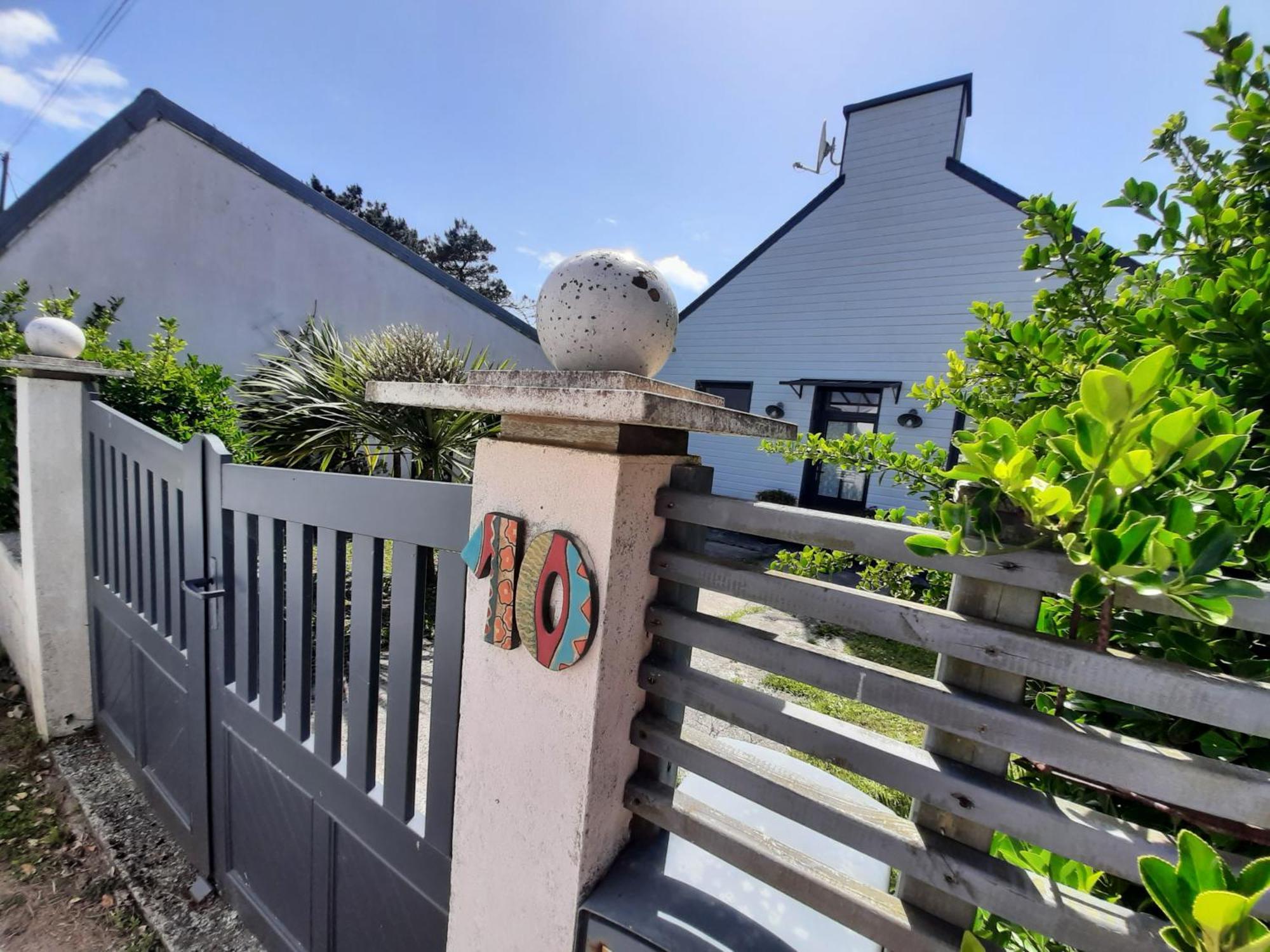 Maison Chaleureuse Bord De Mer Primelin Exterior photo